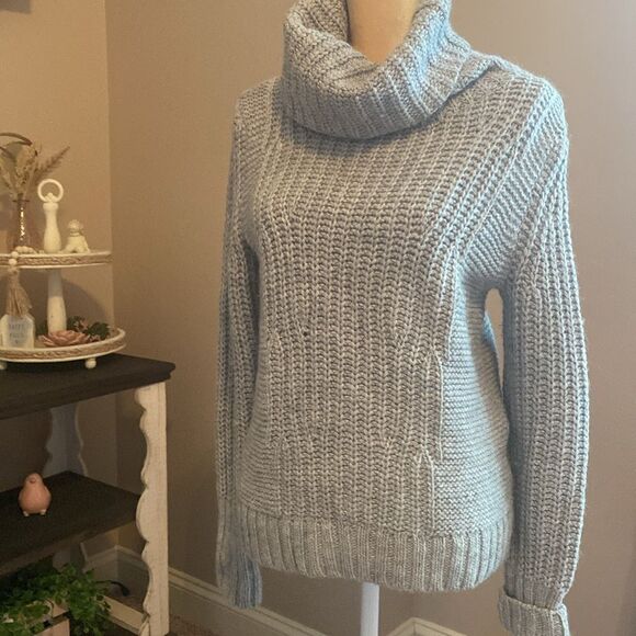 EUC Banana Republic Chunky Knit Sweater(size medium) - Picture 1 of 7